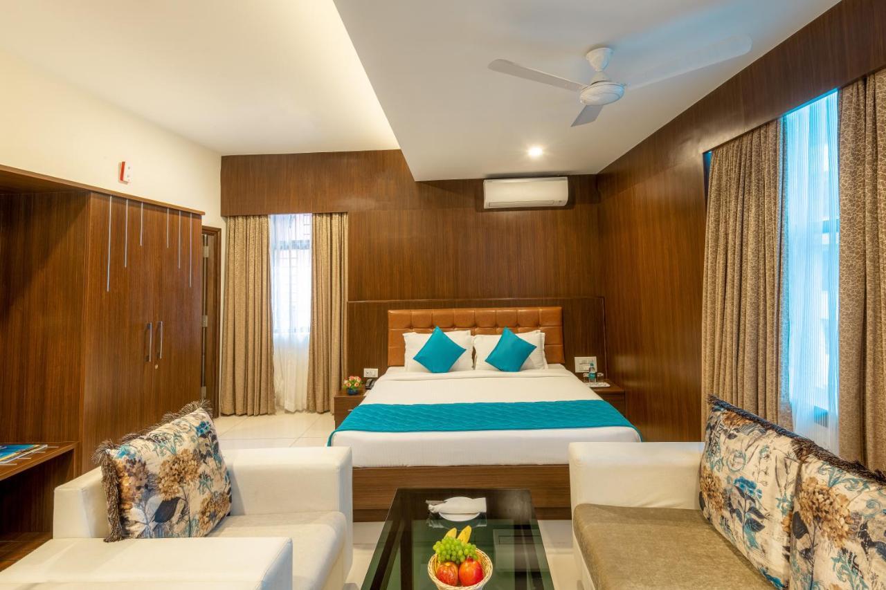 Отель Blue Ocean Residency Бангалор Экстерьер фото
